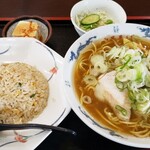 満洲味 - ラーメンと半チャーハン