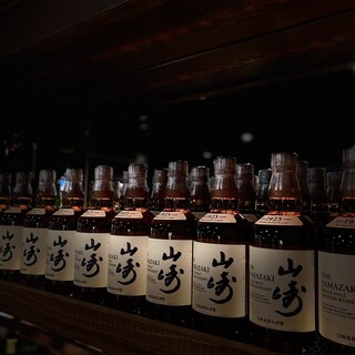 Satisfying selection of sake, shochu, whiskey, and wine