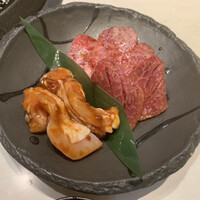 肉の匠 将泰庵 船橋駅前 はなれ店 - ◆ 焼肉御膳（全5品）　¥1,600（税込）
                    焼肉7枚（カルビ3枚、ロース2枚、鶏2枚）