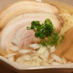 貪瞋癡 - 白醤油ラーメン