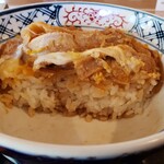 Inanoya - かつ丼の断面