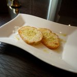 ルナムーン - ガーリックトースト