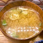 東京餃子 あかり - 金賞唐揚げ丼 お味噌汁　2022.8.29