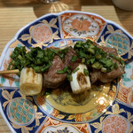 すし花一寿美 - マグロの串焼き