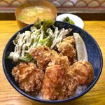 東京餃子 あかり - 金賞唐揚げ丼￥780　2022.8.29