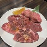 TOKYO焼肉ごぉ はなれ - 