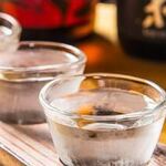 Kaisen Izakaya Yorozuya - 「牡蠣」を食べながら美味しい「日本酒」をどうぞ！