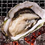Kaisen Izakaya Yorozuya - 『香ばし♪焼き牡蠣』ジュワッと濃厚！牡蠣エキス