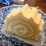 オーデリスドゥ ケンジ - 2013年4月：バタークリームのロールケーキ(正式名称不明)