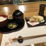 慈秀 - 