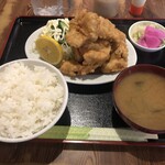 モンキー食堂 - 鳥のから揚げ定食