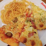 Shekizu - ピザ３種，スパゲティ
