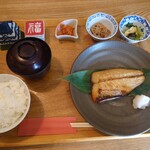町屋ごはん　根菜料理と市場直送のお魚　東山やつはし - 