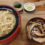 元祖田舎っぺうどん - きのこ具増し特盛＋ほうれん草