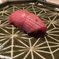 鮨 若尊 - 中トロ