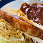 稲川屋 - 厚みはこんな感じです(๑>◡<๑)