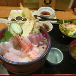 魚料り かさはら - 海鮮丼定食