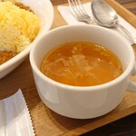 カレーの店 URA ぼなっ - コンソメスープ