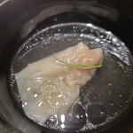 焼鳥 篠原 - 無菌鶏と称される　神戸高坂鶏のワンタンスープ