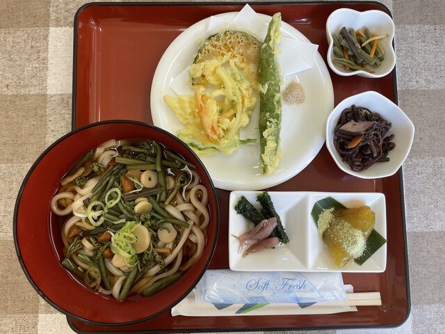 よれっちゃ福栄 - あつみ温泉（郷土料理）の写真