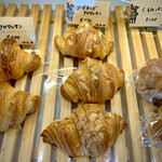 KOTINI BAKERY - クロワッサン