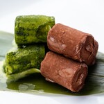 Raw chocolate ice cream matcha & chocolate