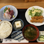 食事処　見晴 - みはらし定食（刺身・鳥の串カツ）