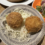 菱田屋酒場 - チーズメンチカツ(確か)