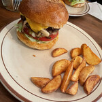 CRITTERS BURGER - 