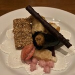 カーヴ - アミューズ