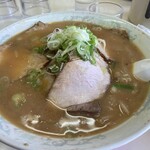 でめきん食堂 - 味噌チャーシュー麺800円。