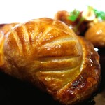 アピシウス - カモとフォアグラのパイ包み焼き　ドライフルーツのソース