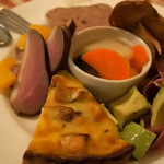 ビストロ・デジャ - オードブル盛り合わせ1,890円。