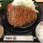 Tonkatsu Kunika - ロースカツ定食260g