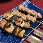 坂途中の焼き鳥屋 くら - ネギ間、せせり