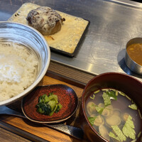 鉄板和食とワイン 萬鉄 - 