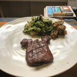 牛タンの笑や - 青菜漬け、南蛮味噌漬、牛タン焼き_その1 ／2人前