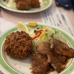 三幸 - ミックス定食。メンチカツと豚ロース肉の生姜焼き。