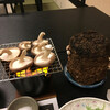 美湯の宿 - 椎茸の原木　自分で焼きます。