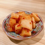 焼肉ホルモン髙木 - 大根キムチ