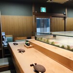 すし屋の佳賢 - 店内