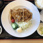 Haburi - 東総ポーク生姜焼き定食（カミさん）