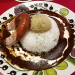 ピラミッド - 国産無塩せきソーセージのカレー＋キーマルー