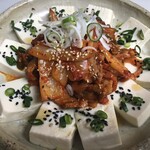 Mangetsu - キムチ炒めと豆腐