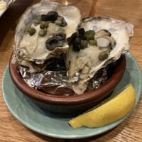 Seafood bar Ermitage 横浜鶴屋町店 - 牡蠣ジェンガ戦利品③蒸し牡蠣2個