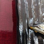 四日市ヒモノ食堂 - 口先黄色は新鮮な証拠らしい