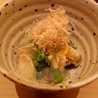 鮨　日本橋　鰤門 - 浅蜊と春野菜の冷製和え物