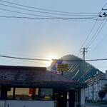 らー麺　Do・Ni・Bo - 朝日が眩しい〜☀️☀️☀️