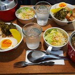 一六八 タイワンバンズ&ドリンク - 豆花セット1250円(前ｼﾞｰﾛｰ飯  奥ﾙｰﾛｰ飯)