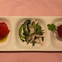 シェフス - 前菜三種（赤ピーマンマリネ）